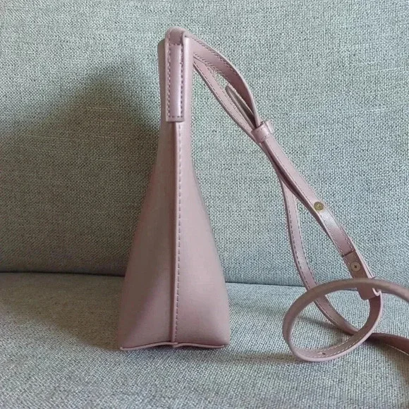 Light Pink Vegan Leather Crossbody Purse Samara - Picture 6 of 7